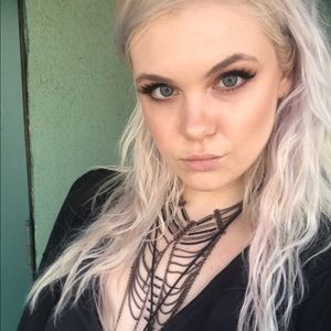 Meet your Posher, Arielle